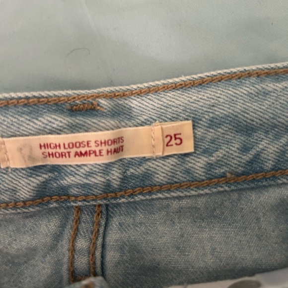 levi shorts - Picture 3 of 3